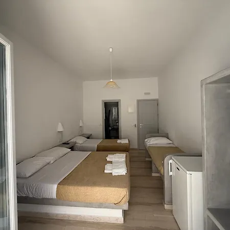 Hotel Hellas 2* Fira (Santorini)